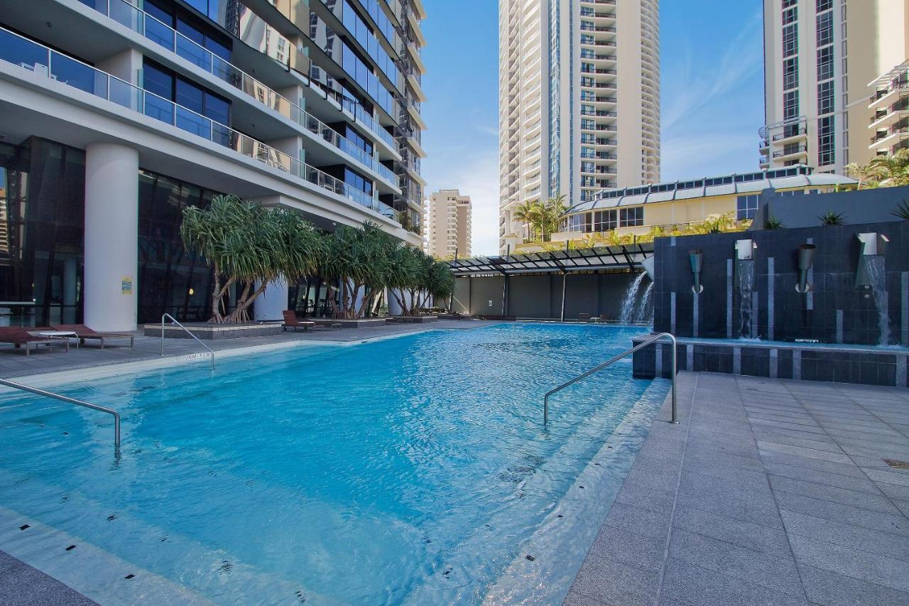 Circle On Cavill By Vaun Lejlighedshotel Gold Coast Eksteriør billede