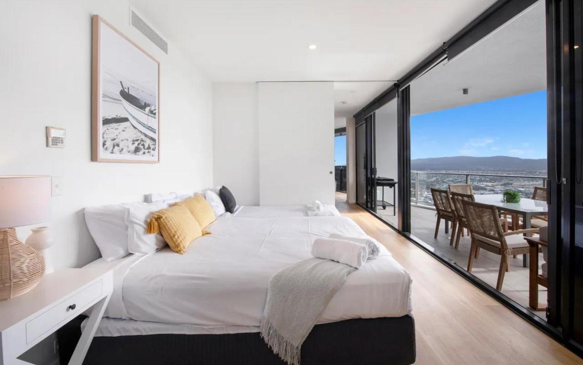 Circle On Cavill By Vaun Lejlighedshotel Gold Coast Eksteriør billede