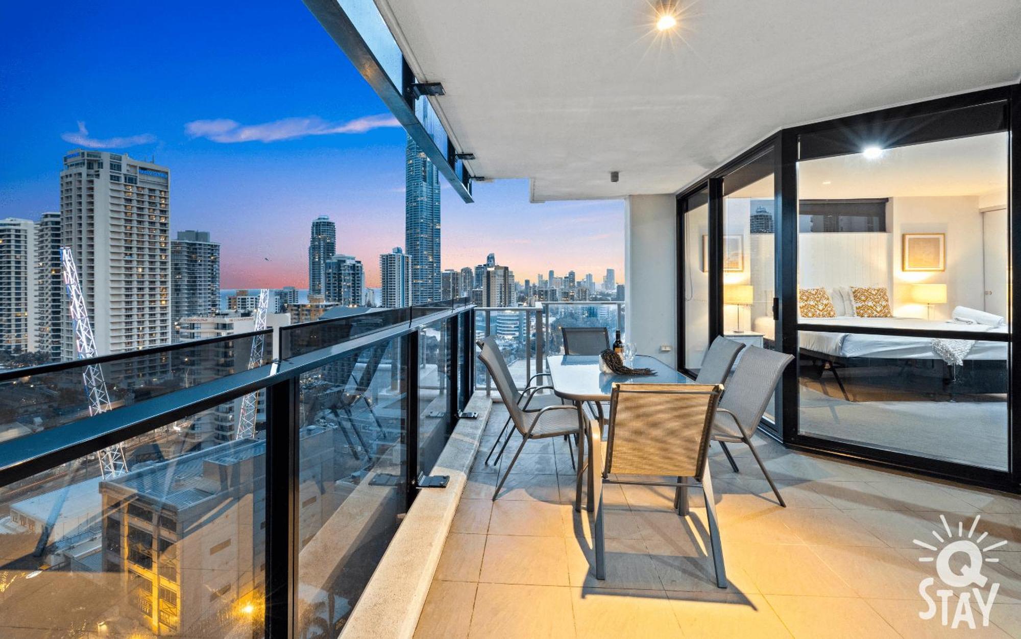 Circle On Cavill By Vaun Lejlighedshotel Gold Coast Eksteriør billede
